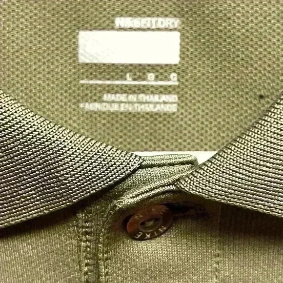 Nike Fit-Dry. Men’s Large.  Pre-Owned in Excellent - Picture 3 of 5